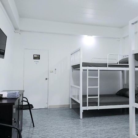Room79 Пхукет Экстерьер фото