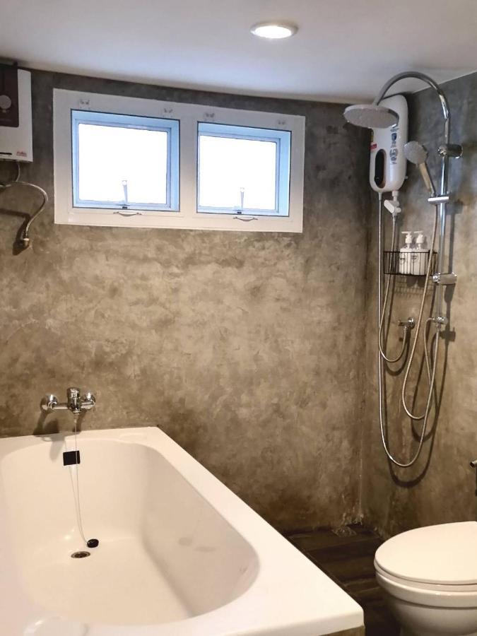 Room79 Пхукет Экстерьер фото