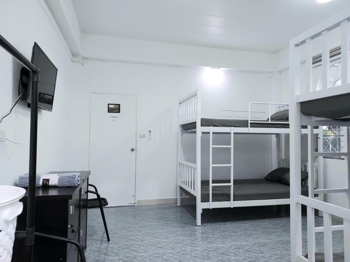 Room79 Пхукет Экстерьер фото